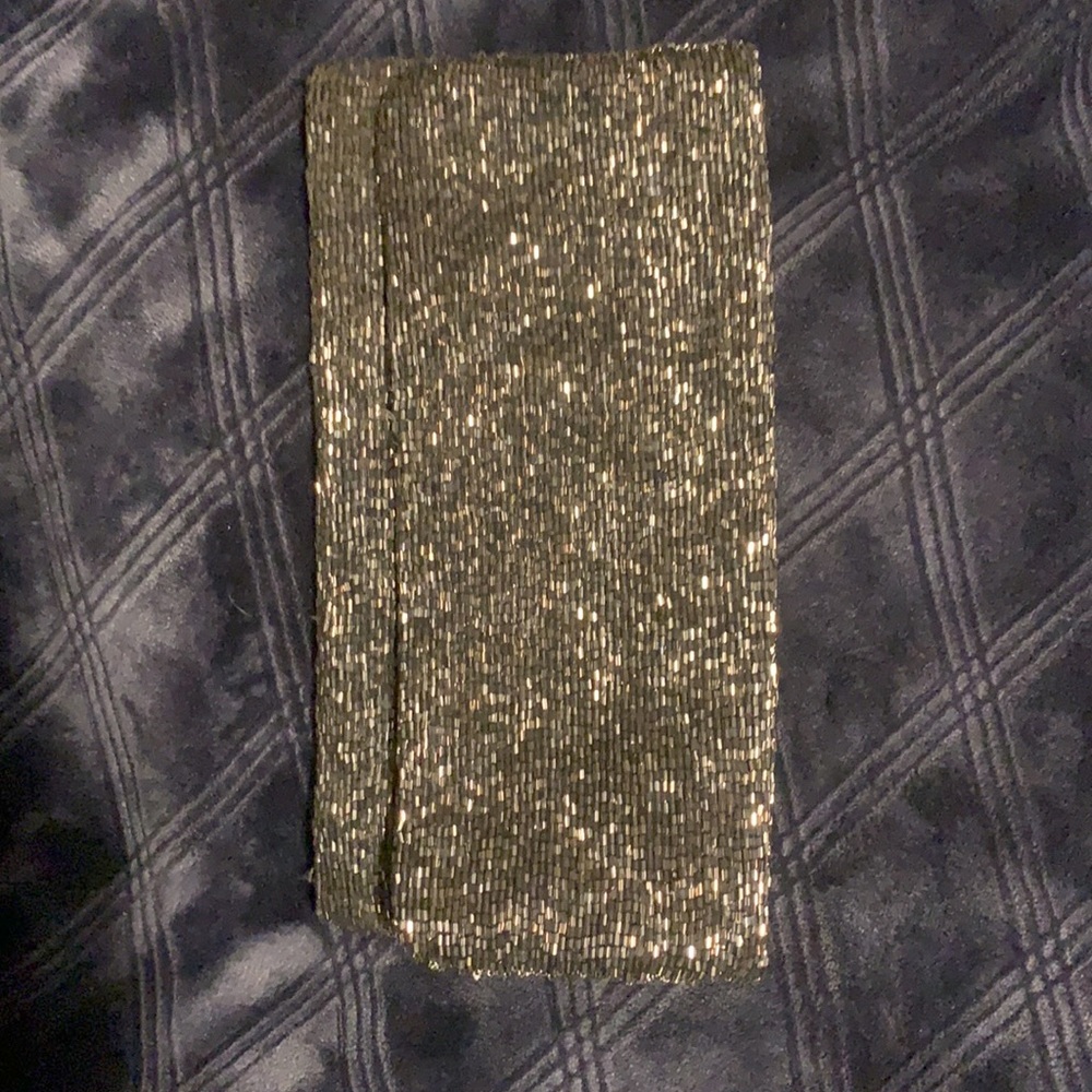 MOYNA Clutch